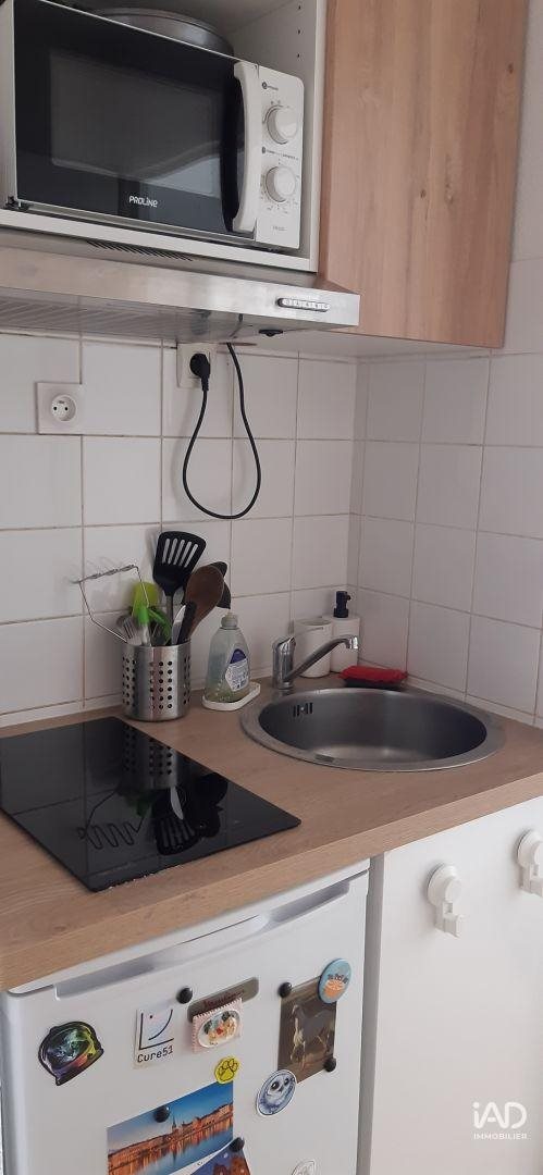 Appartement à louer, 18m², Courbevoie