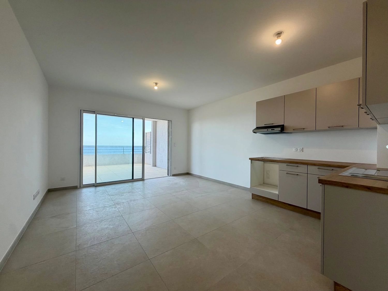 Appartement à louer, 57m², Sari-Solenzara