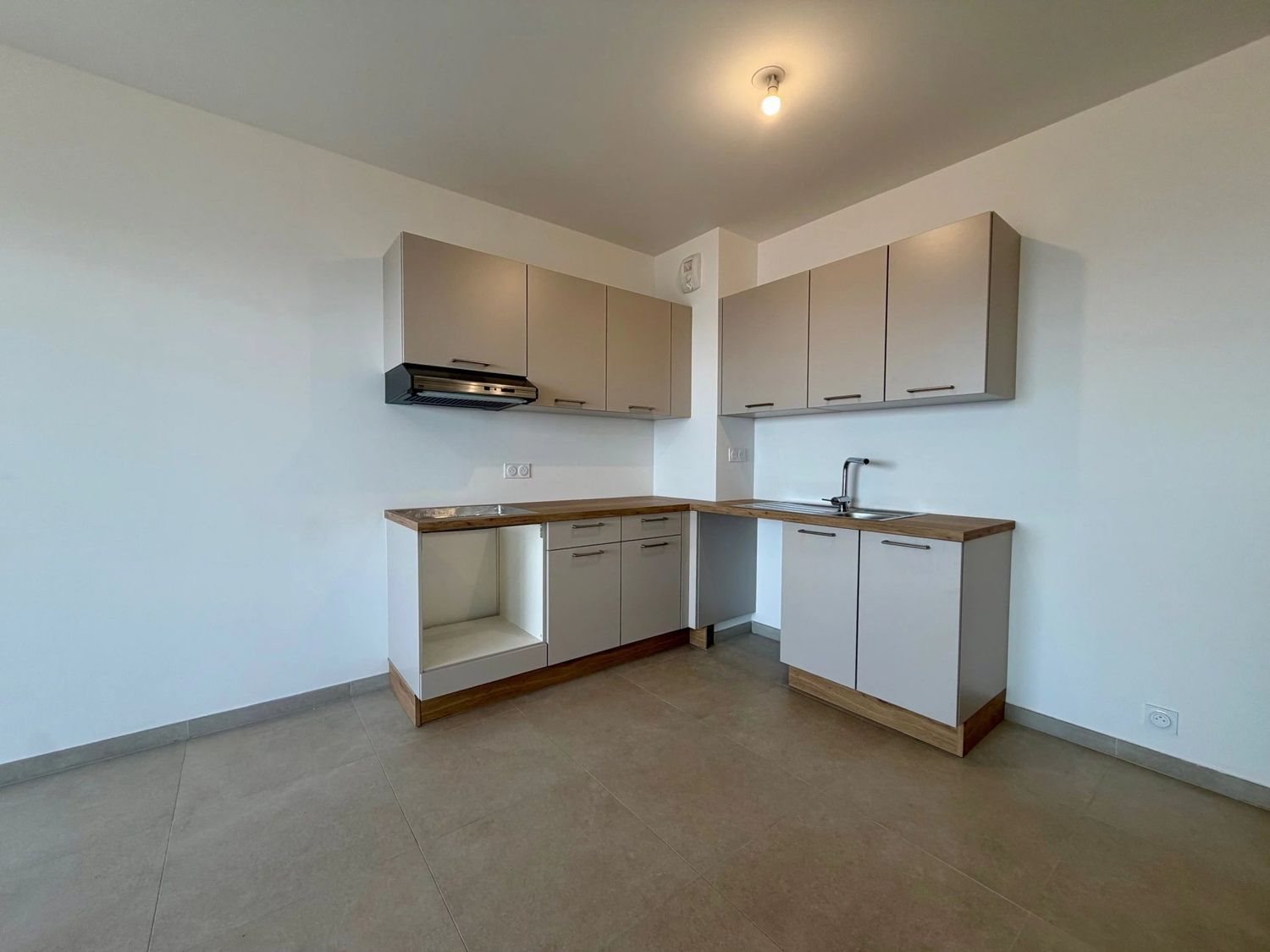 Appartement à louer, 57m², Sari-Solenzara