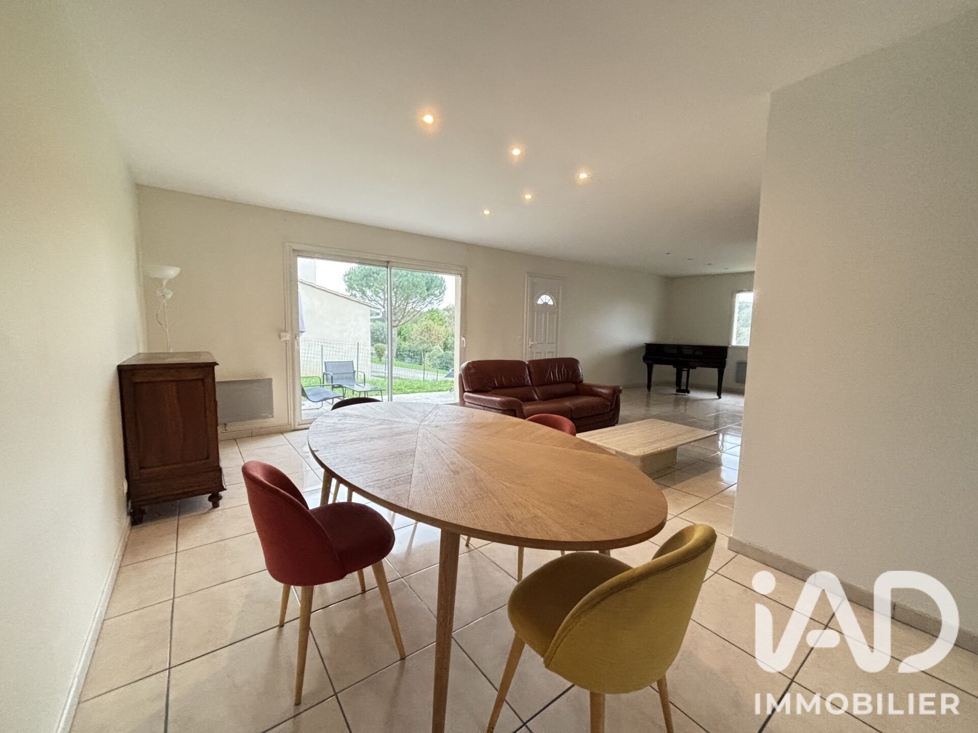 Maison à louer, 84m², Branne
