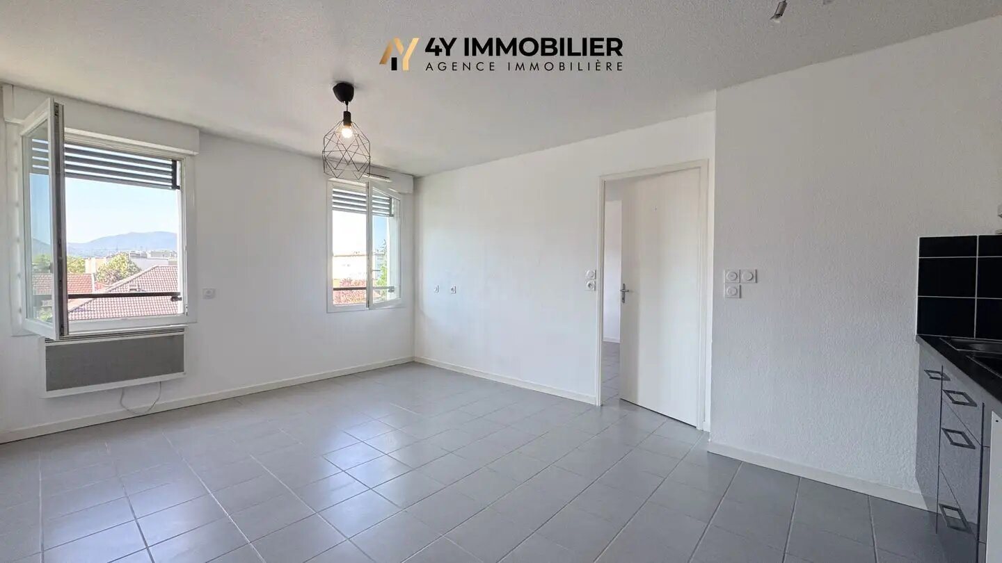Appartement à louer, 40m², Grenoble