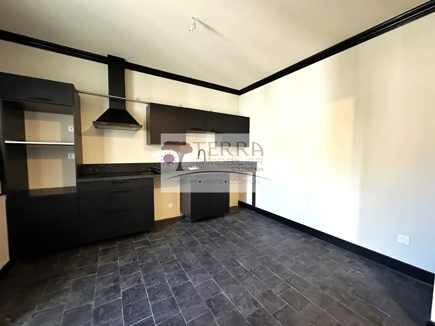 Appartement à louer, 72m², Sari-Solenzara