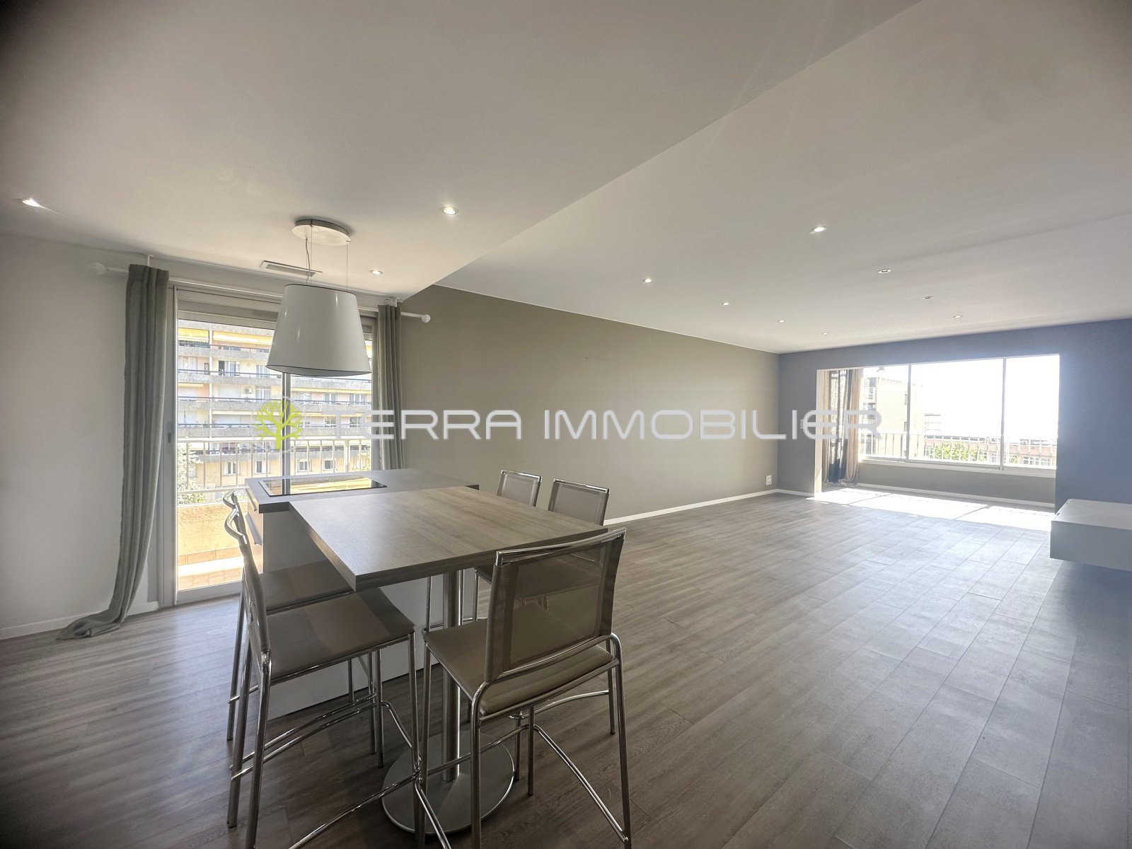 Appartement à louer, 86m², Ajaccio
