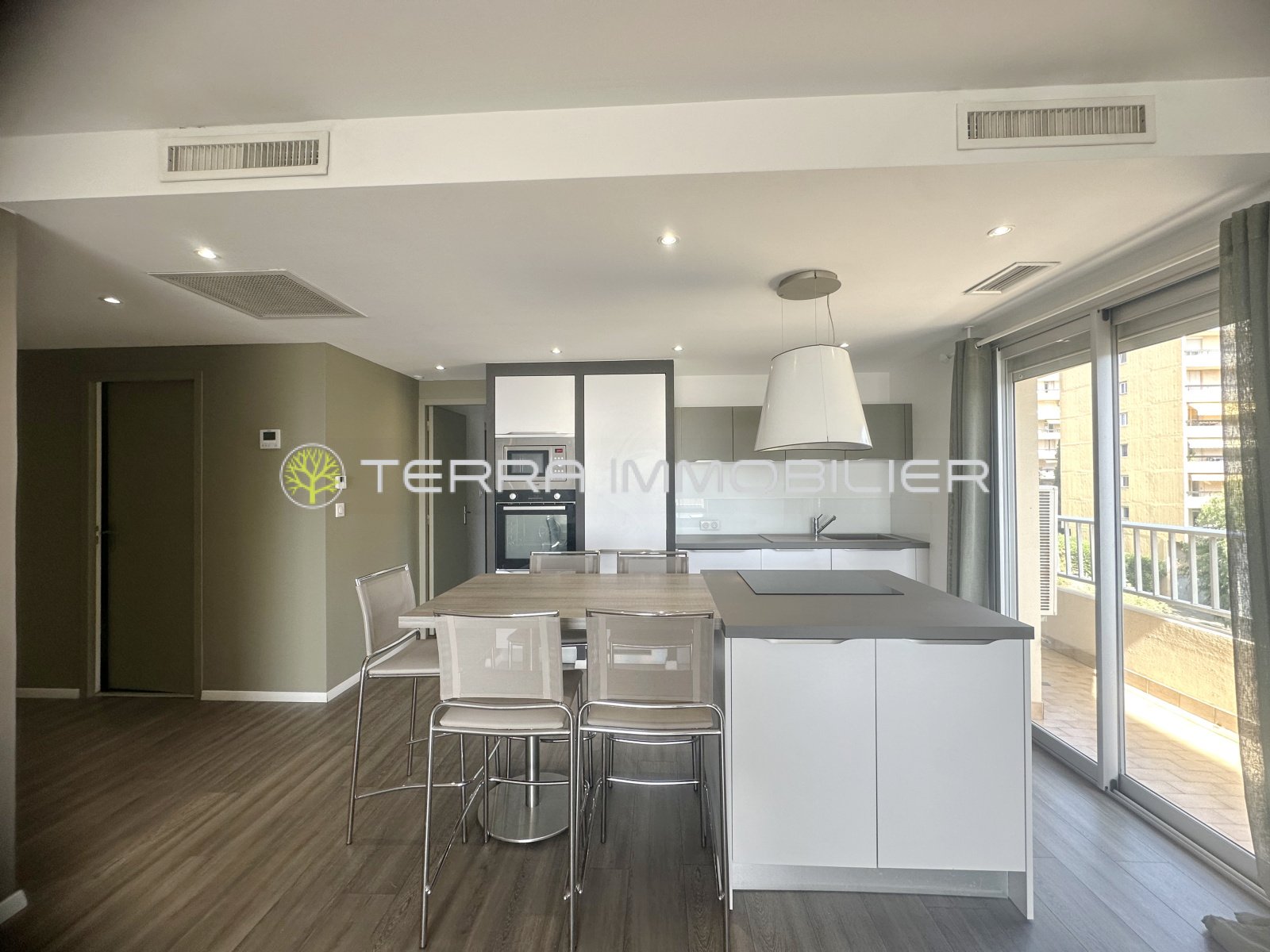 Appartement à louer, 86m², Ajaccio