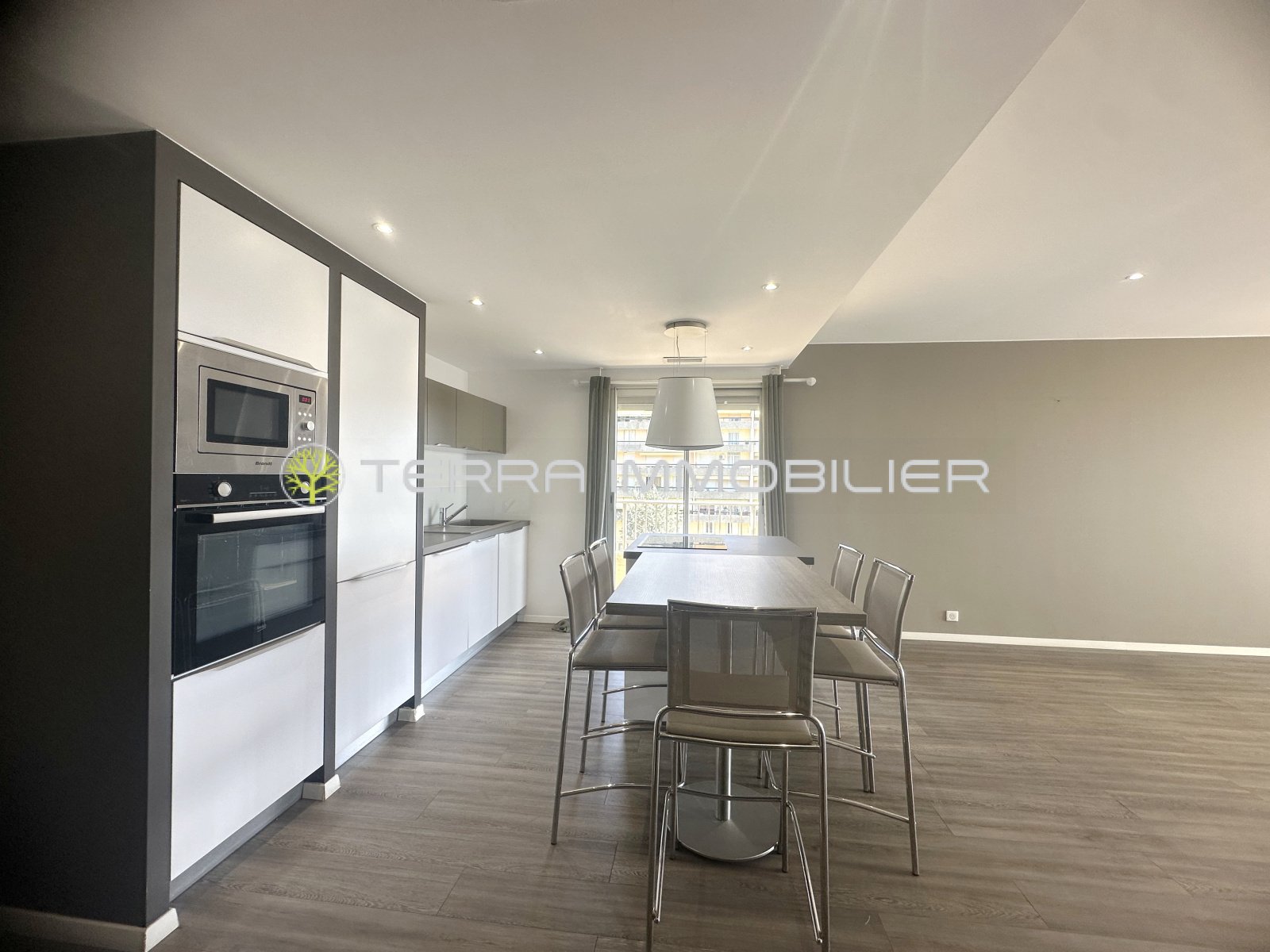 Appartement à louer, 86m², Ajaccio