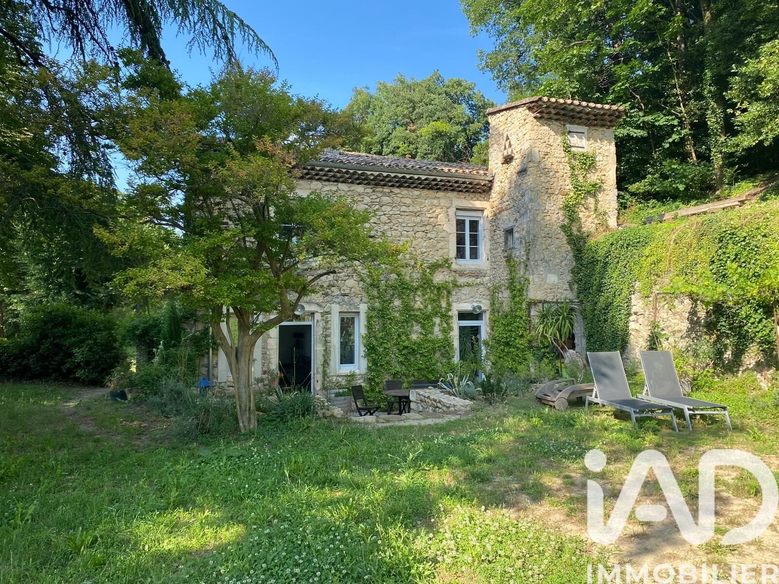 Maison à vendre, 718m², Cliousclat