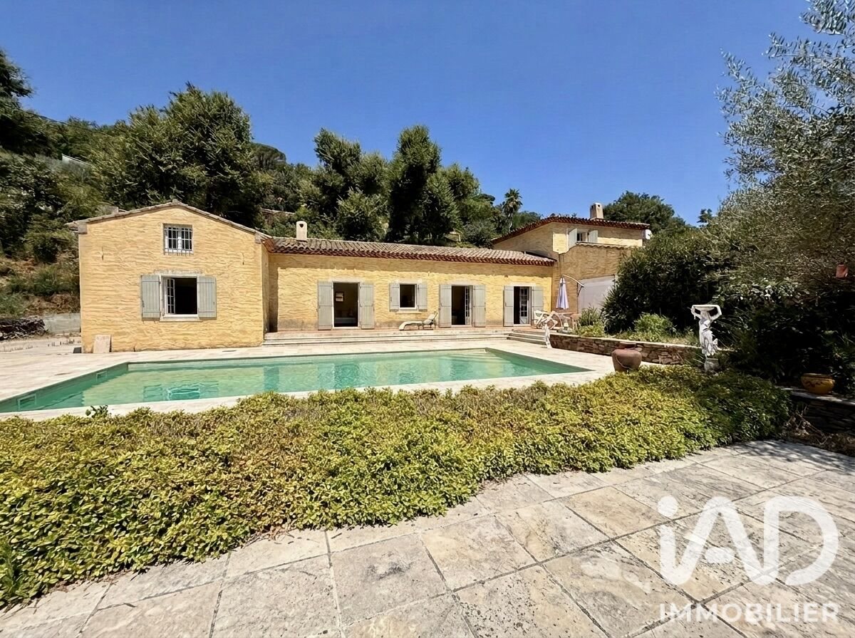 Maison à vendre, 155m², Collobrières