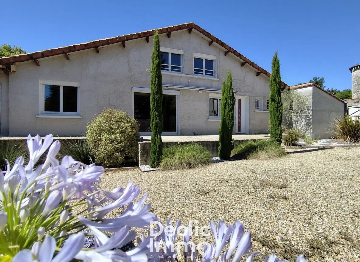 Maison à vendre, 125m², Saint-Genis-d'Hiersac