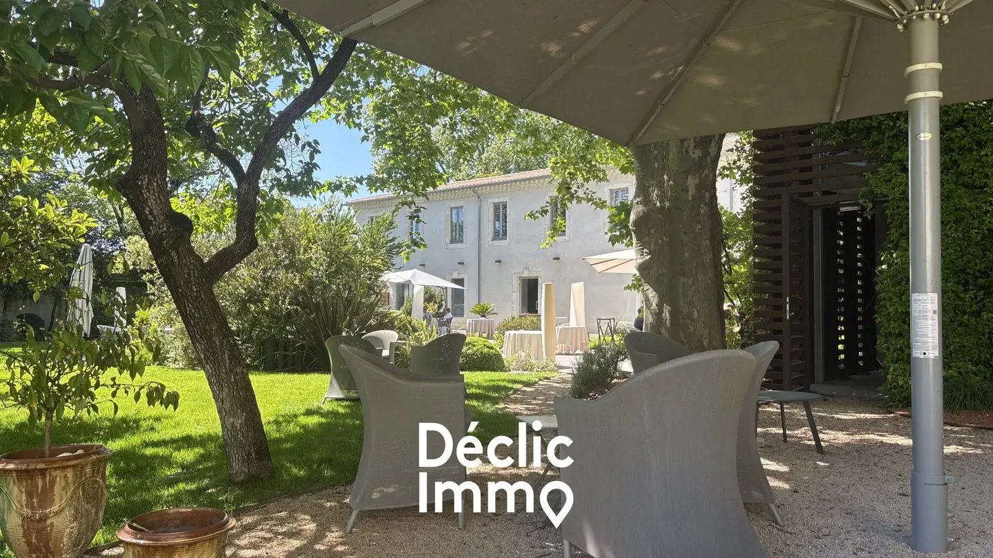 Maison à vendre, 1100m², Nîmes