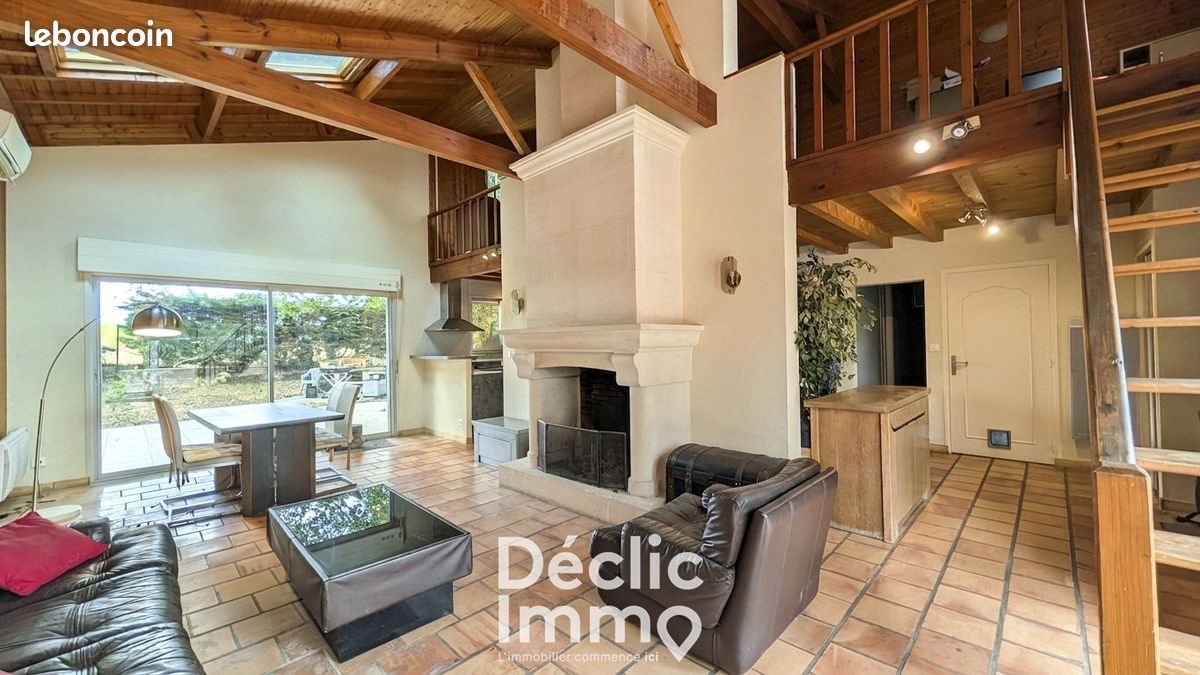 Maison à vendre, 171m², Saint-Même-les-Carrières
