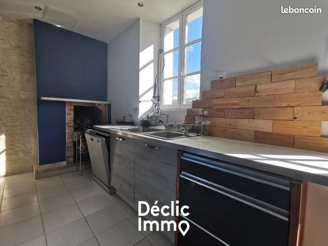 Maison à vendre, 246m², Le Vanneau-Irleau