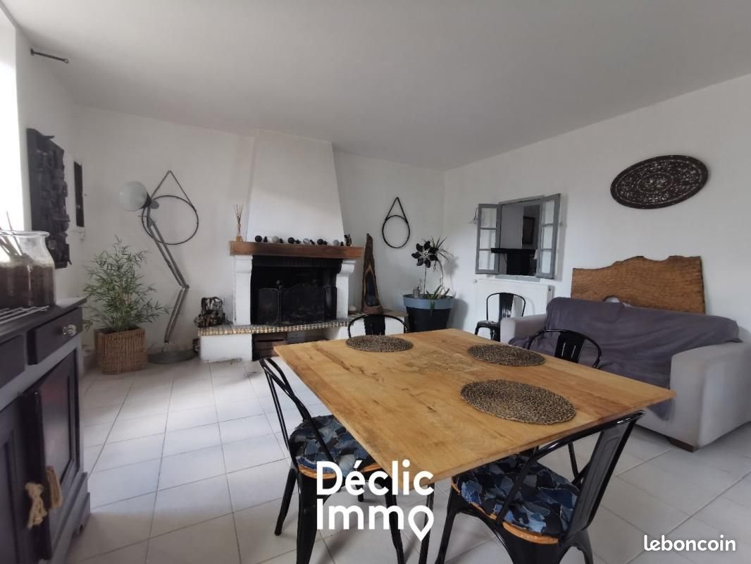 Maison à vendre, 246m², Le Vanneau-Irleau