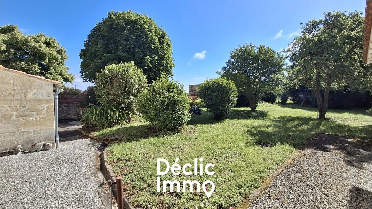 Maison à vendre, 120m², Pont-l'Abbé-d'Arnoult