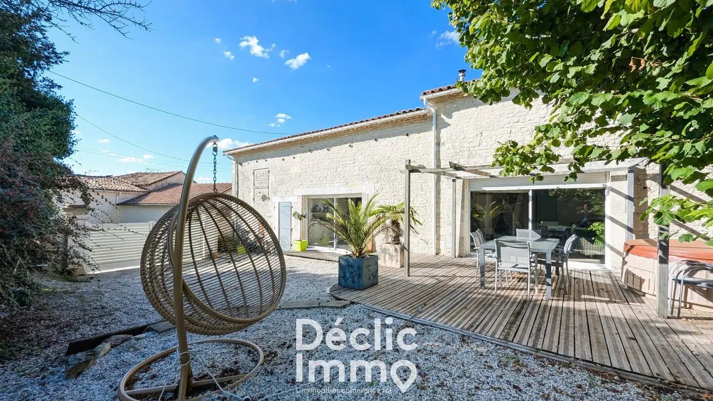 Maison à vendre, 173m², Saint-Amant-de-Boixe