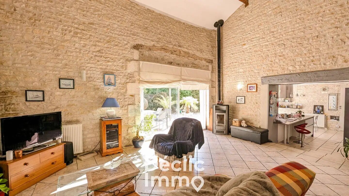 Maison à vendre, 173m², Saint-Amant-de-Boixe