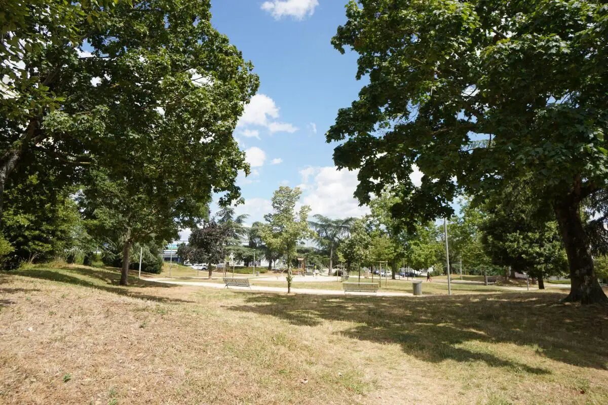 Appartement à louer, 72m², Talant
