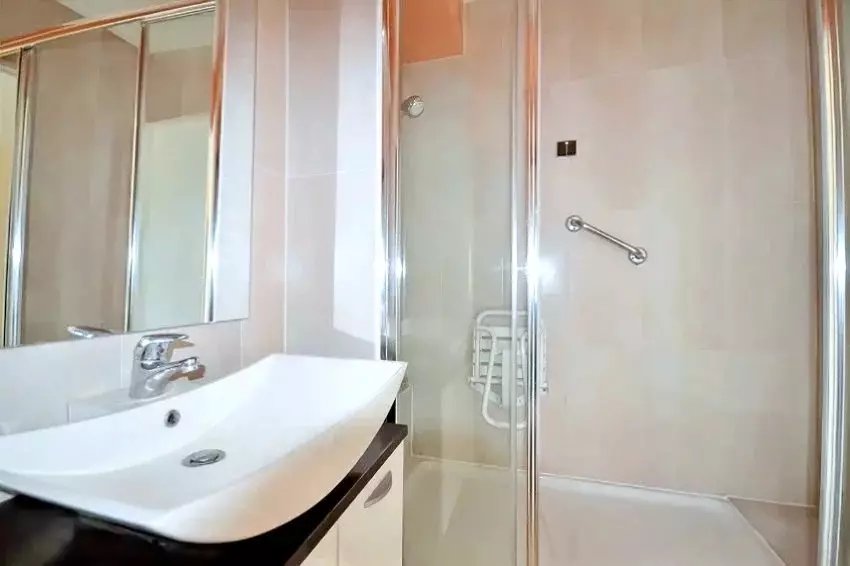 Appartement à louer, 34m², Marseille 8ème