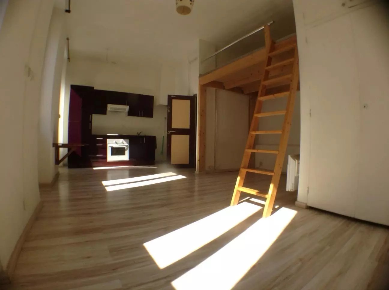 Appartement à louer, 27m², Marseille 5ème