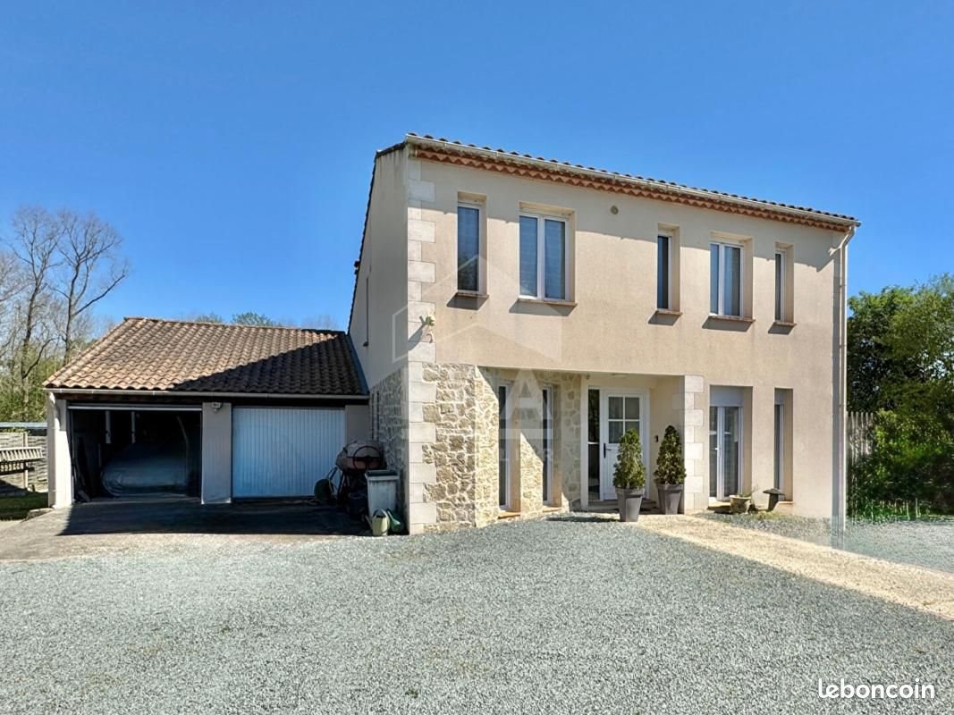 Maison à vendre, 130m², Surgères