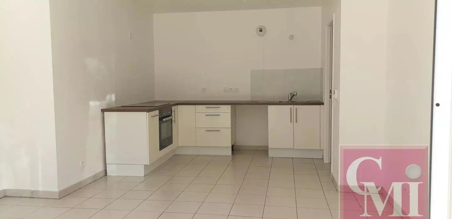 Appartement à louer, 42m², Saint-Chéron