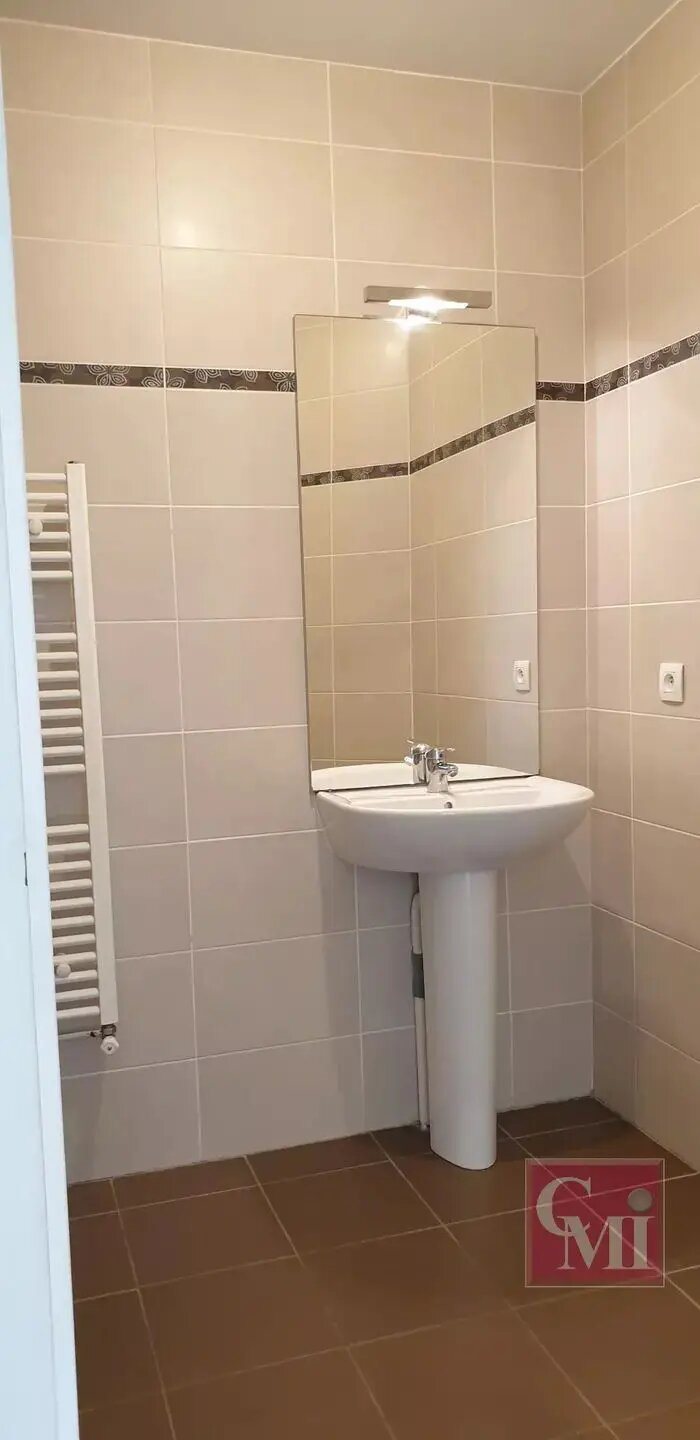 Appartement à louer, 42m², Saint-Chéron