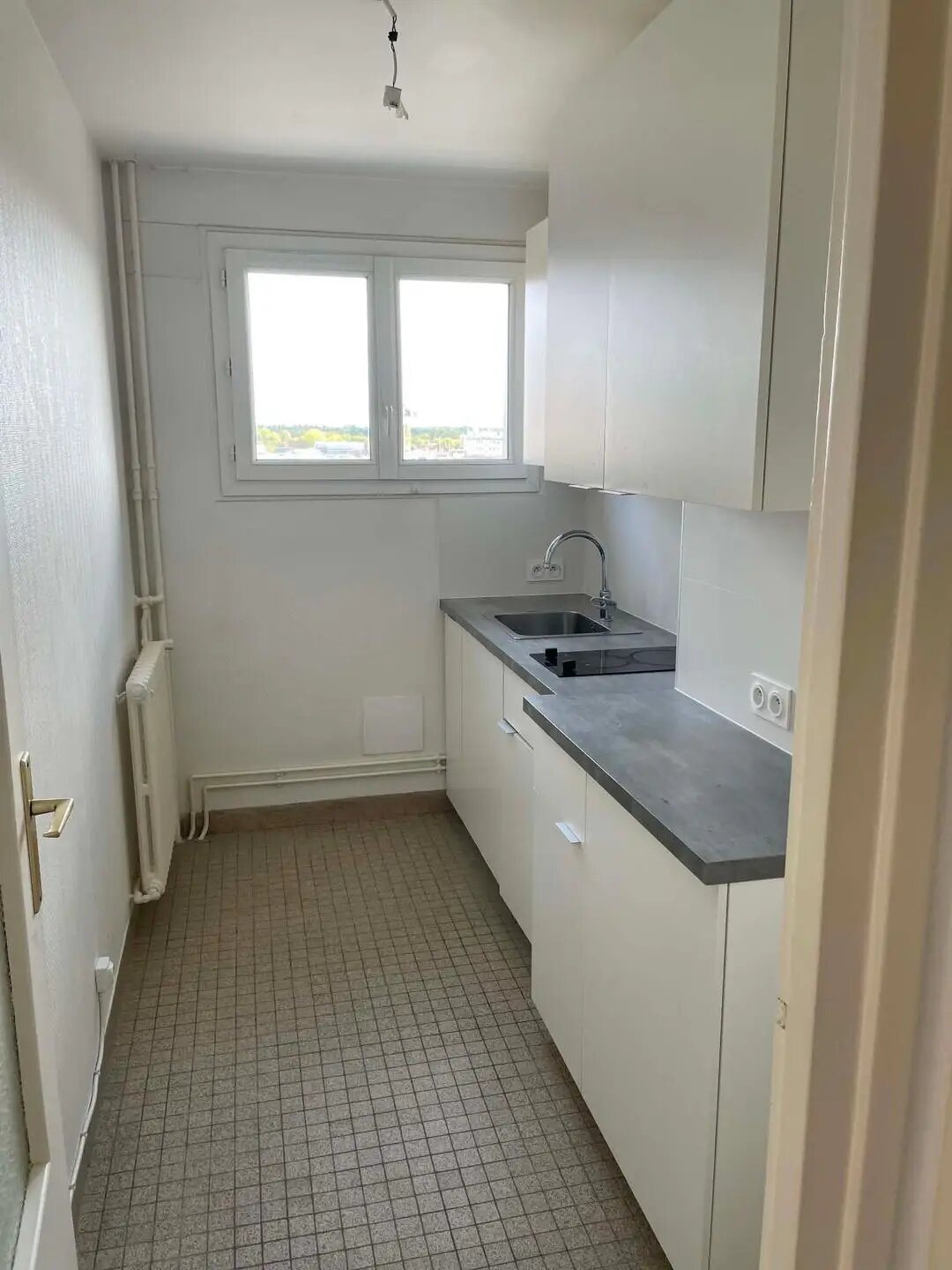 Appartement à louer, 29m², Suresnes