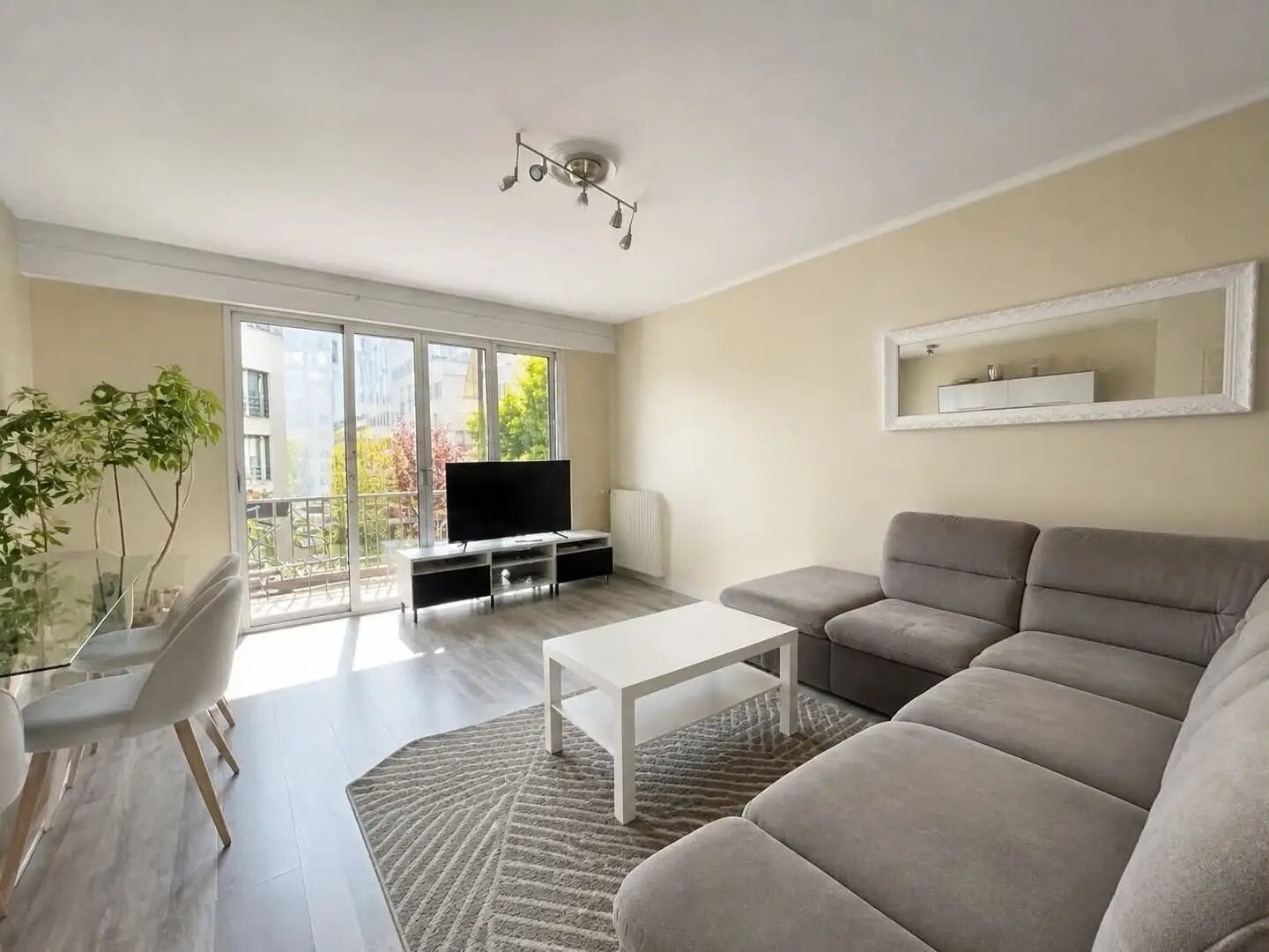 Appartement à vendre, 60m², Suresnes
