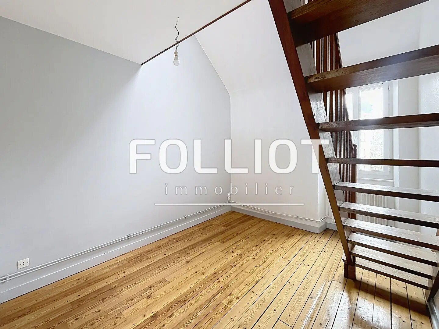 Appartement à louer, 24m², Fougères