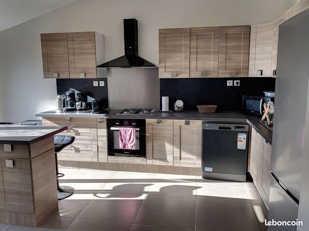 Maison à louer, 177m², Lapeyrouse-Fossat