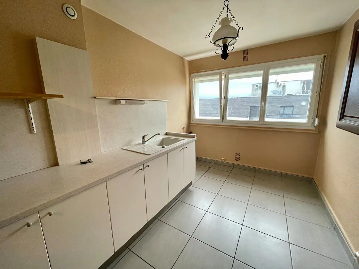 Appartement à louer, 48m², Saint-Max
