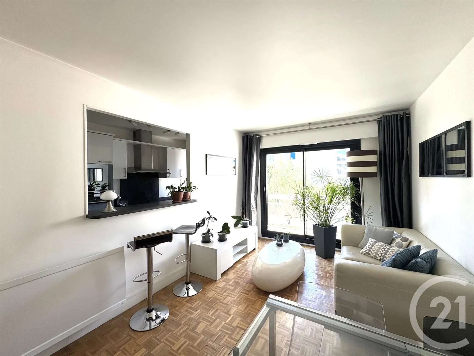 Appartement à louer, 46m², Issy-les-Moulineaux
