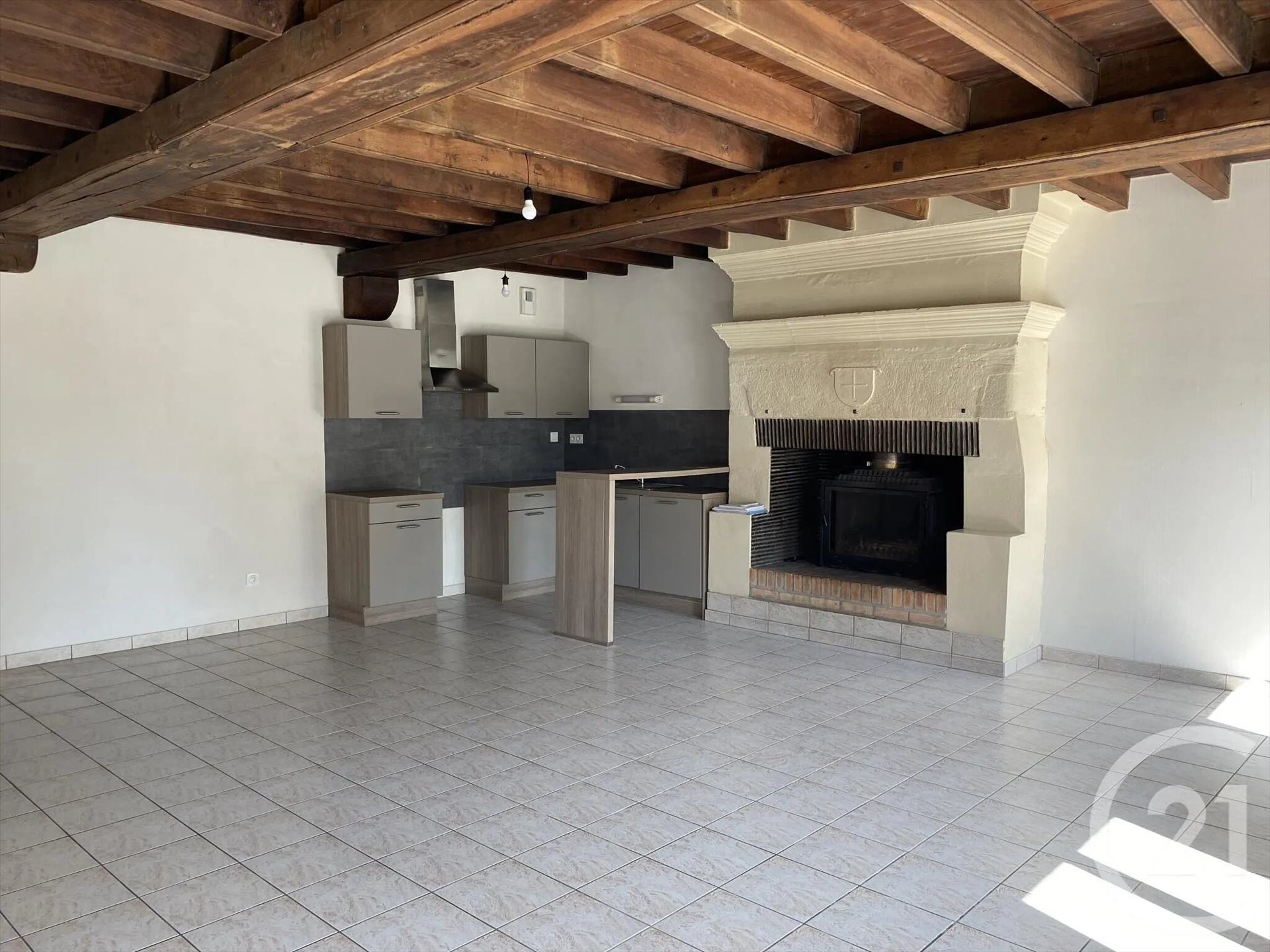 Maison à louer, 104m², Avessac