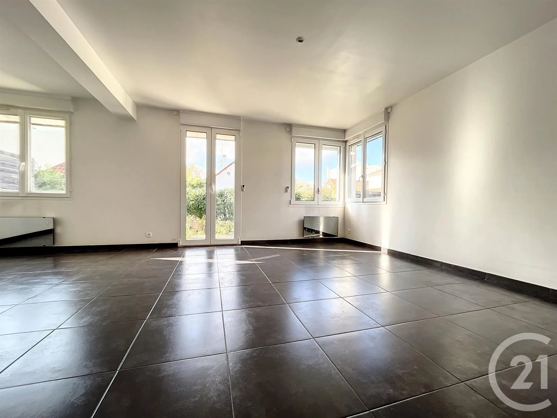 Appartement à louer, 49m², Nanterre