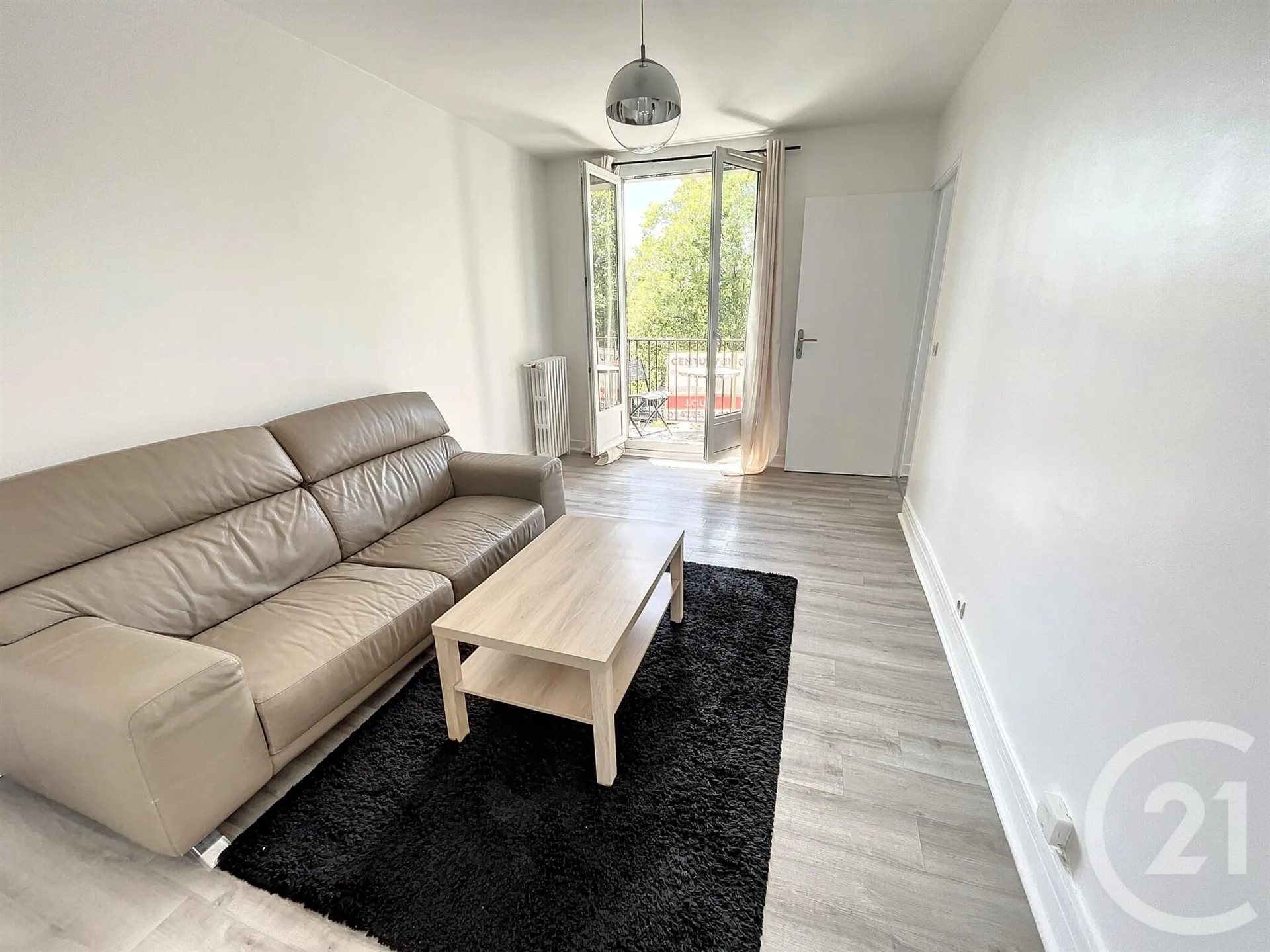 Appartement à louer, 45m², Nanterre