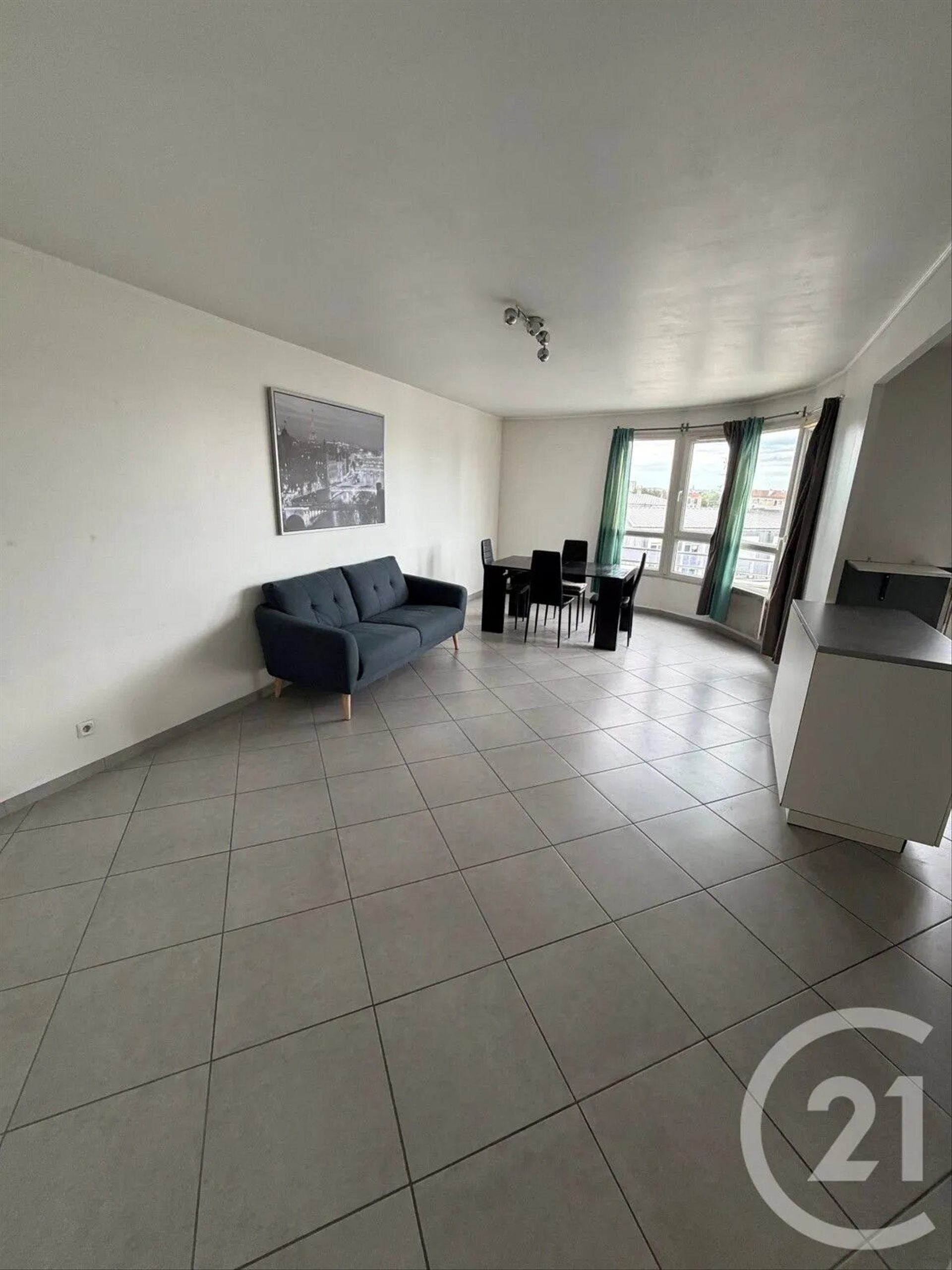 Appartement à louer, 71m², Dugny