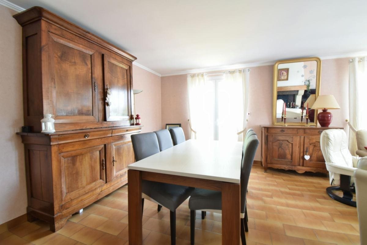 Maison à vendre, 205m², Saint-Georges-sur-Allier