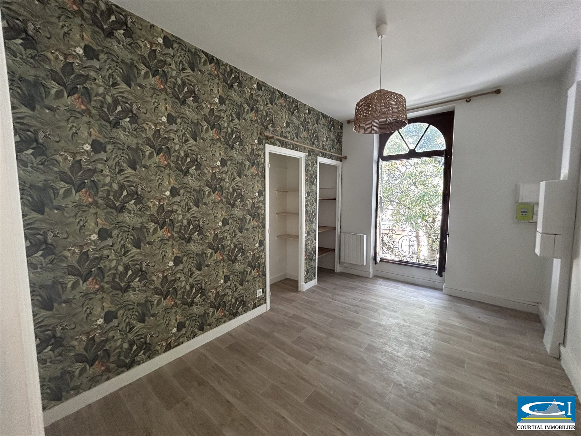 Appartement à louer, 100m², Tournon-sur-Rhône