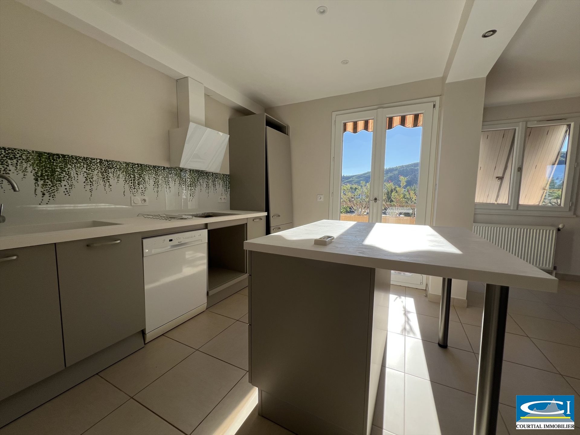 Appartement à vendre, 83m², Tournon-sur-Rhône