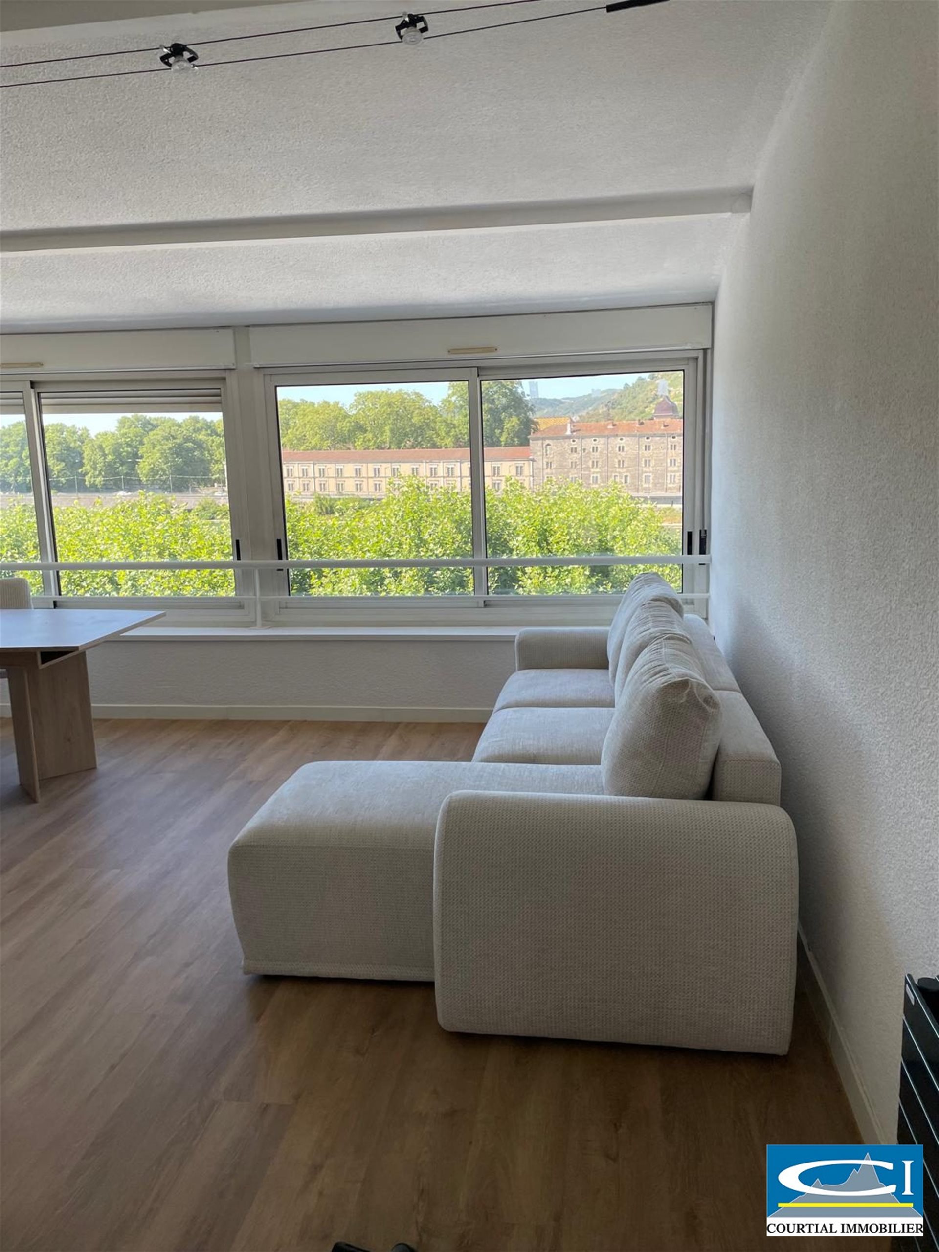 Appartement à louer, 43m², Tain-l'Hermitage