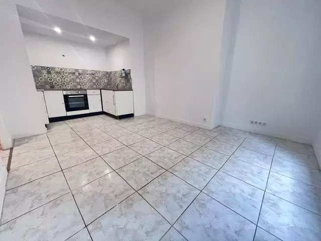 Appartement à louer, 71m², Nice