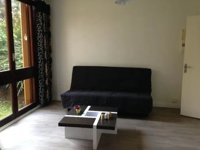 Appartement à louer, 28m², Fontenay-le-Fleury