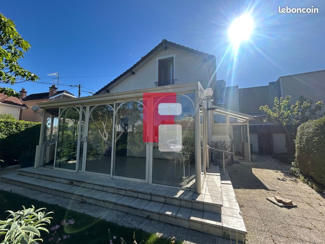 Maison à vendre, 126m², Saint-Julien-les-Villas