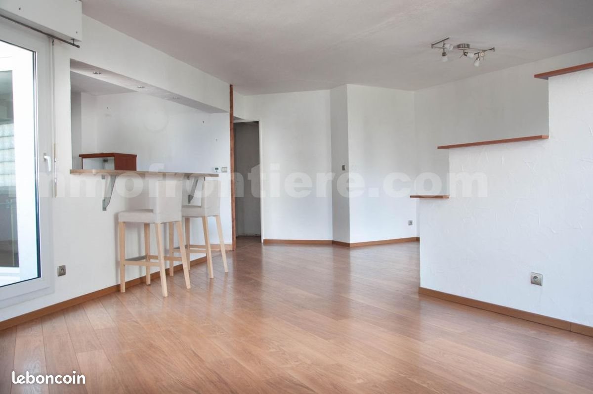 Appartement à louer, 85m², Ambilly