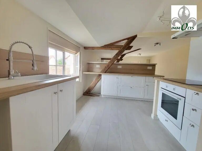 Appartement à louer, 101m², Pierre-de-Bresse