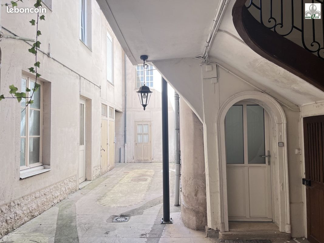 Appartement à louer, 19m², Beaune