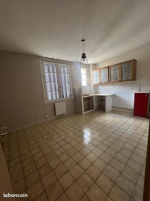 Appartement à louer, 35m², Epernon
