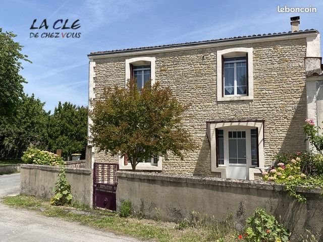Maison à vendre, 160m², Saint-Georges-de-Rex