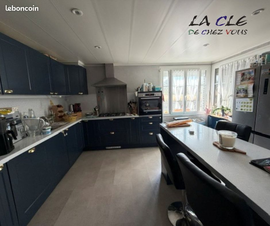 Maison à vendre, 117m², Sainte-Ouenne