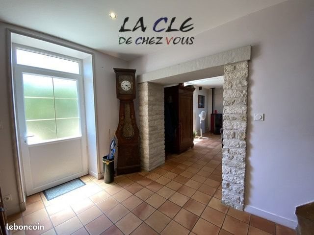 Maison à vendre, 176m², Saint-Pierre-le-Vieux
