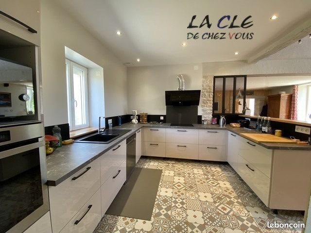 Maison à vendre, 176m², Saint-Pierre-le-Vieux